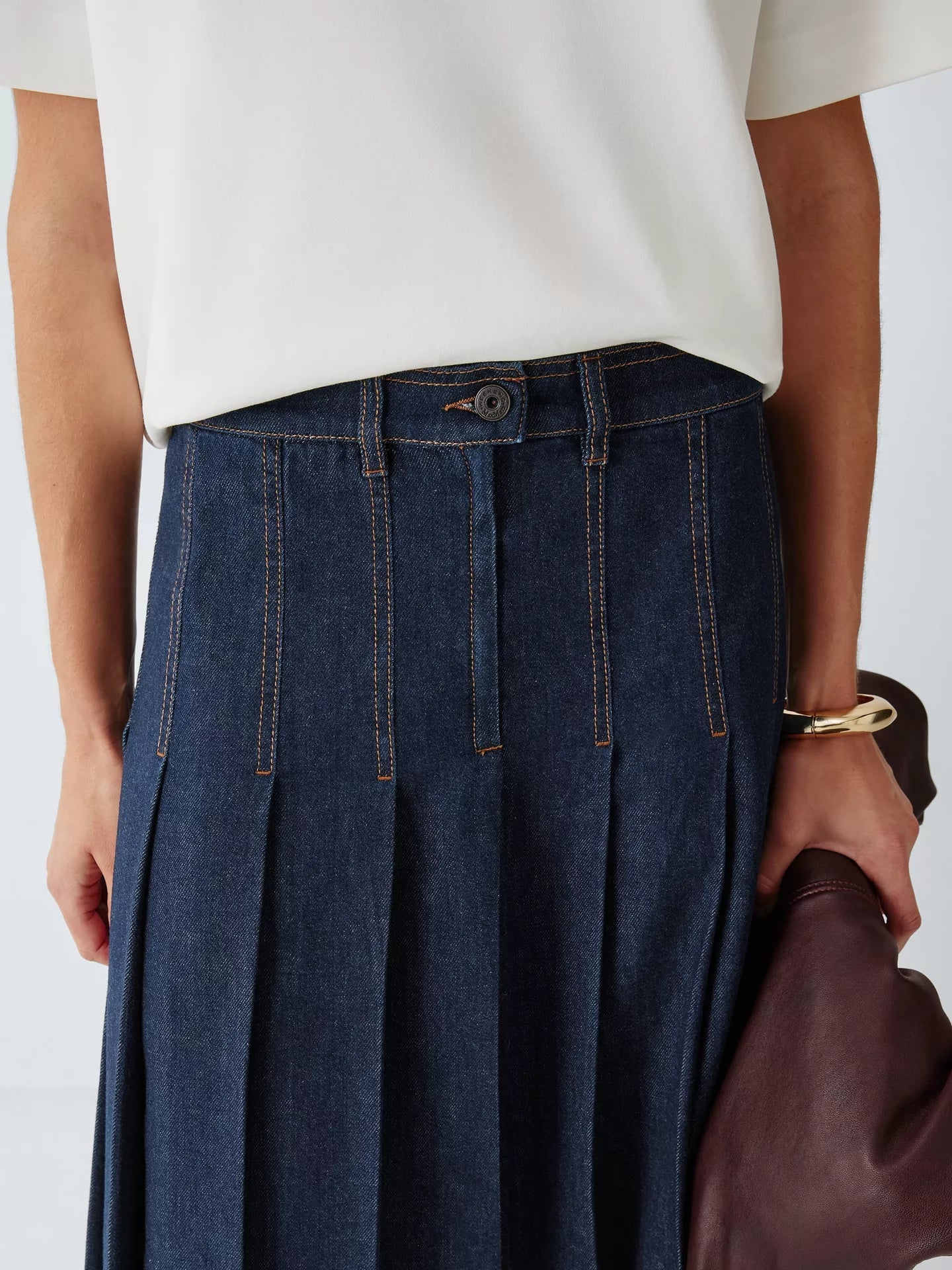 Weekend MaxMara Ovale Pleated Denim Skirt