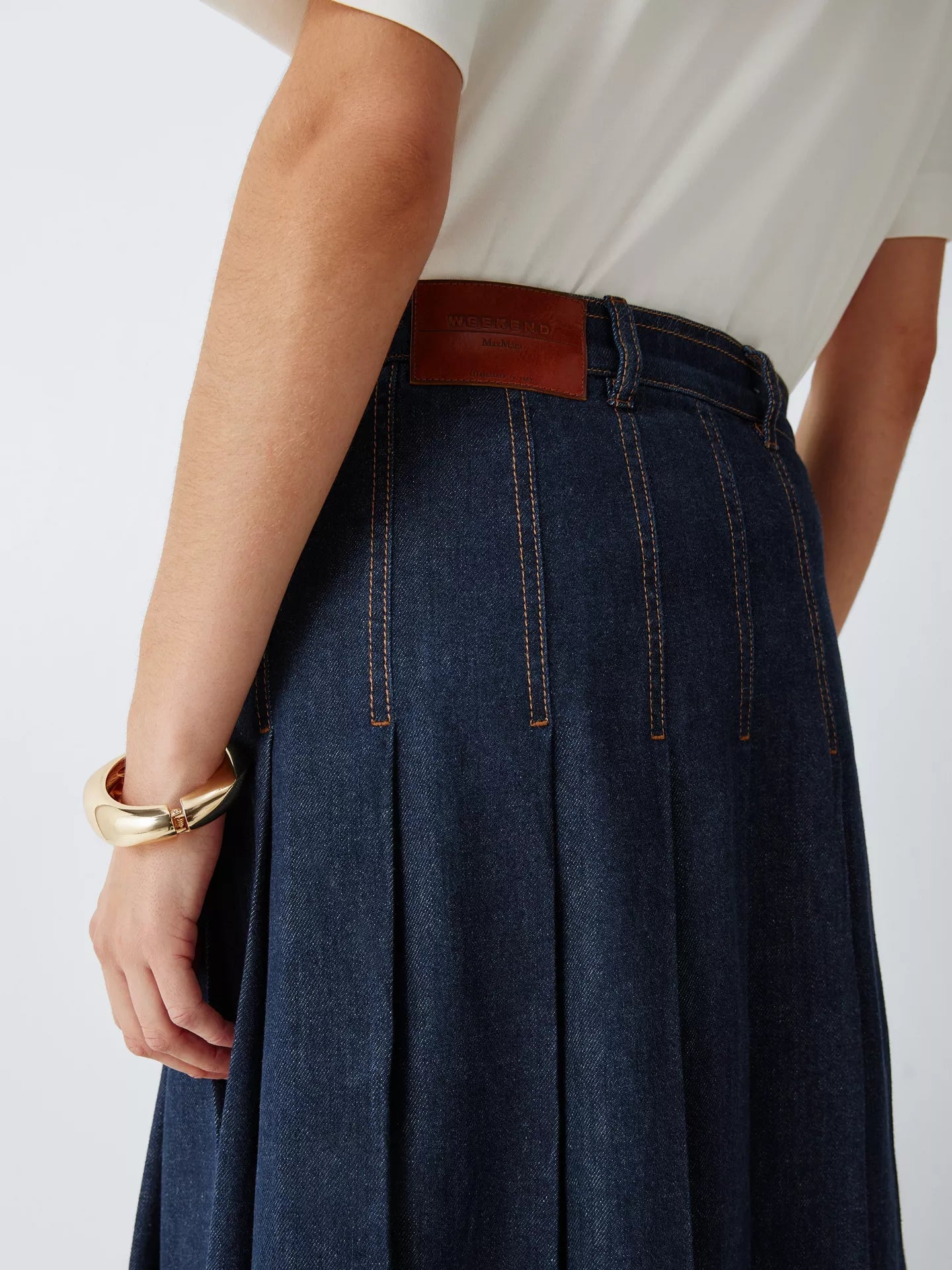 Weekend MaxMara Ovale Pleated Denim Skirt
